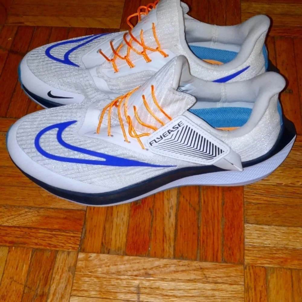 Women Nike sneakers